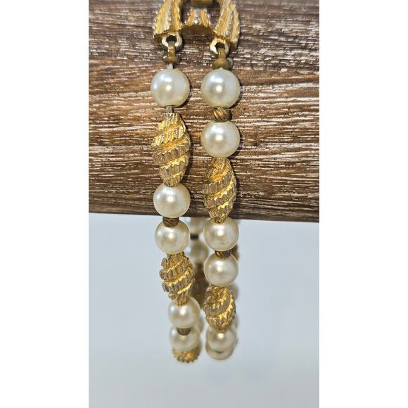 Vintage Trifari Signed Gold Tone Faux Pearl Two Strand Bracelet Fashion Jewelry - Picture 9 of 13